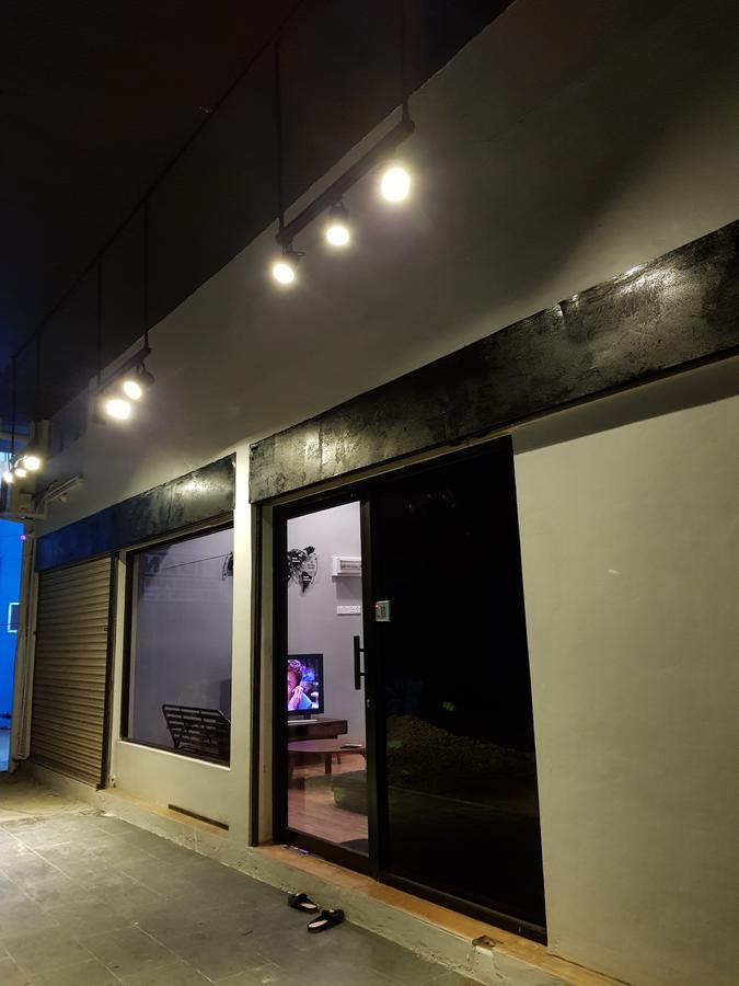 Luna Capsule Semporna Exterior photo